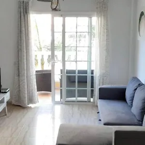  Apartamento With Pool